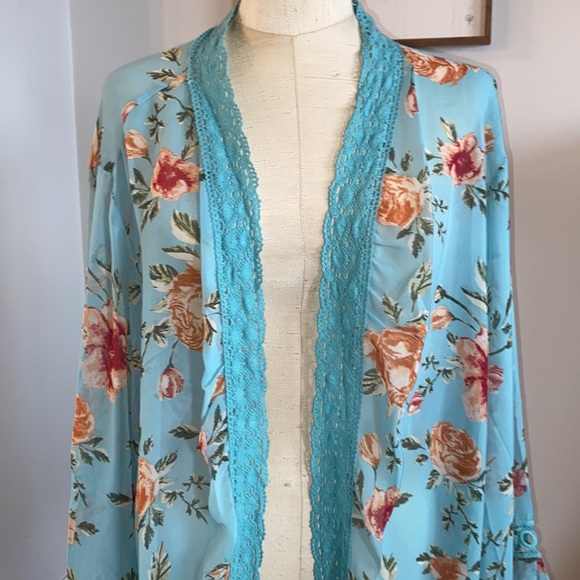 NEW XXXL floral kimono with long sleeve and lace trim - Picture 2 of 8